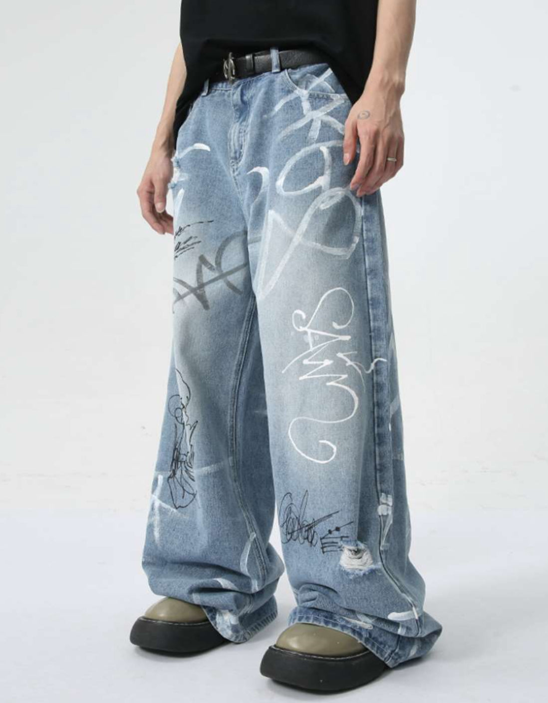 Loose "Artwork" Washed Blue Jeans